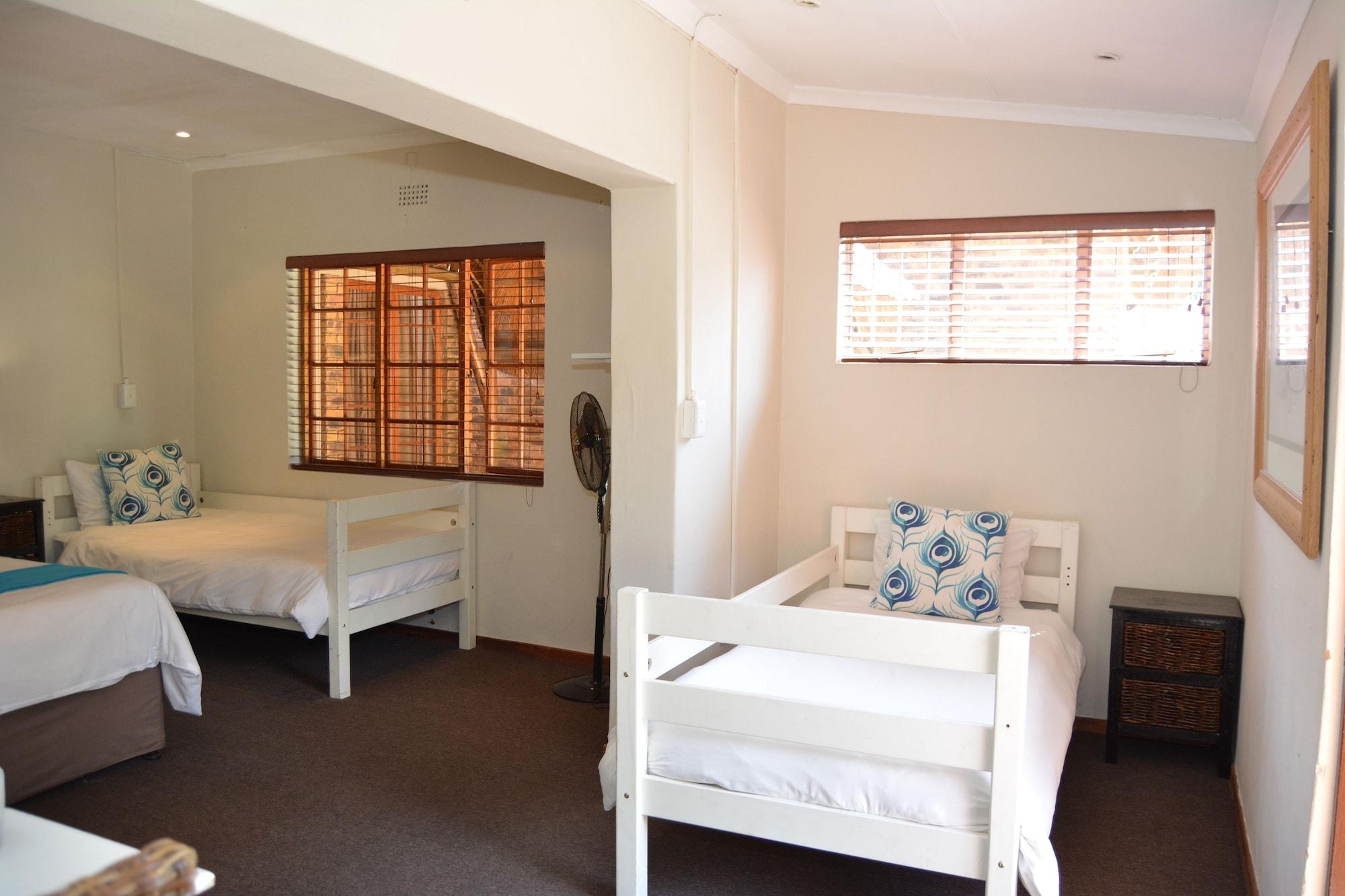 Aero Guest Lodge Kempton Park Bagian luar foto
