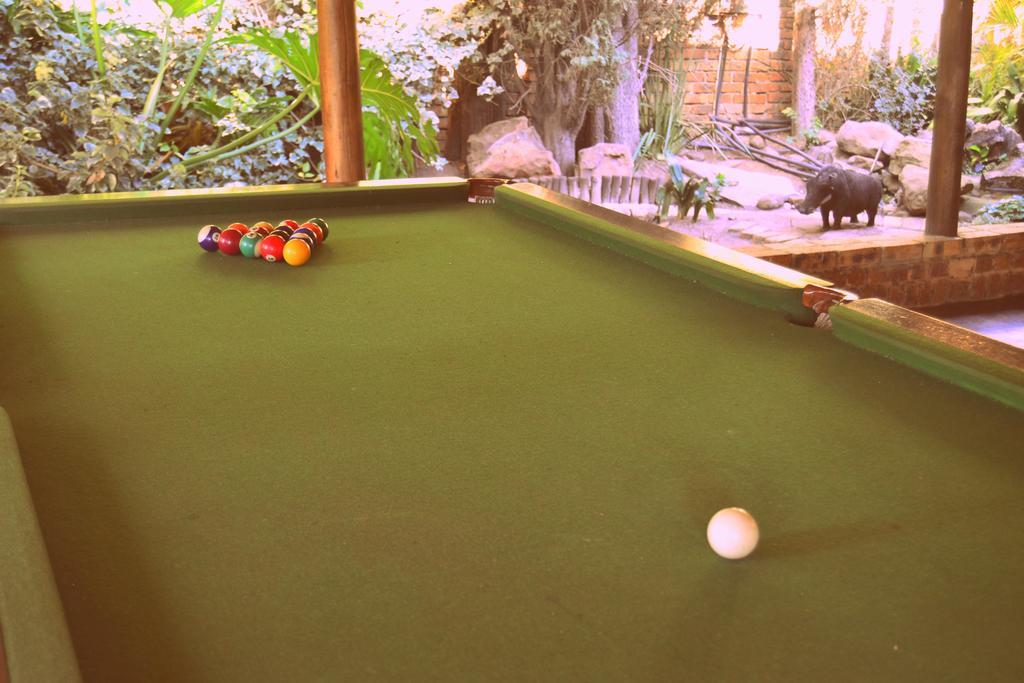 Aero Guest Lodge Kempton Park Bagian luar foto