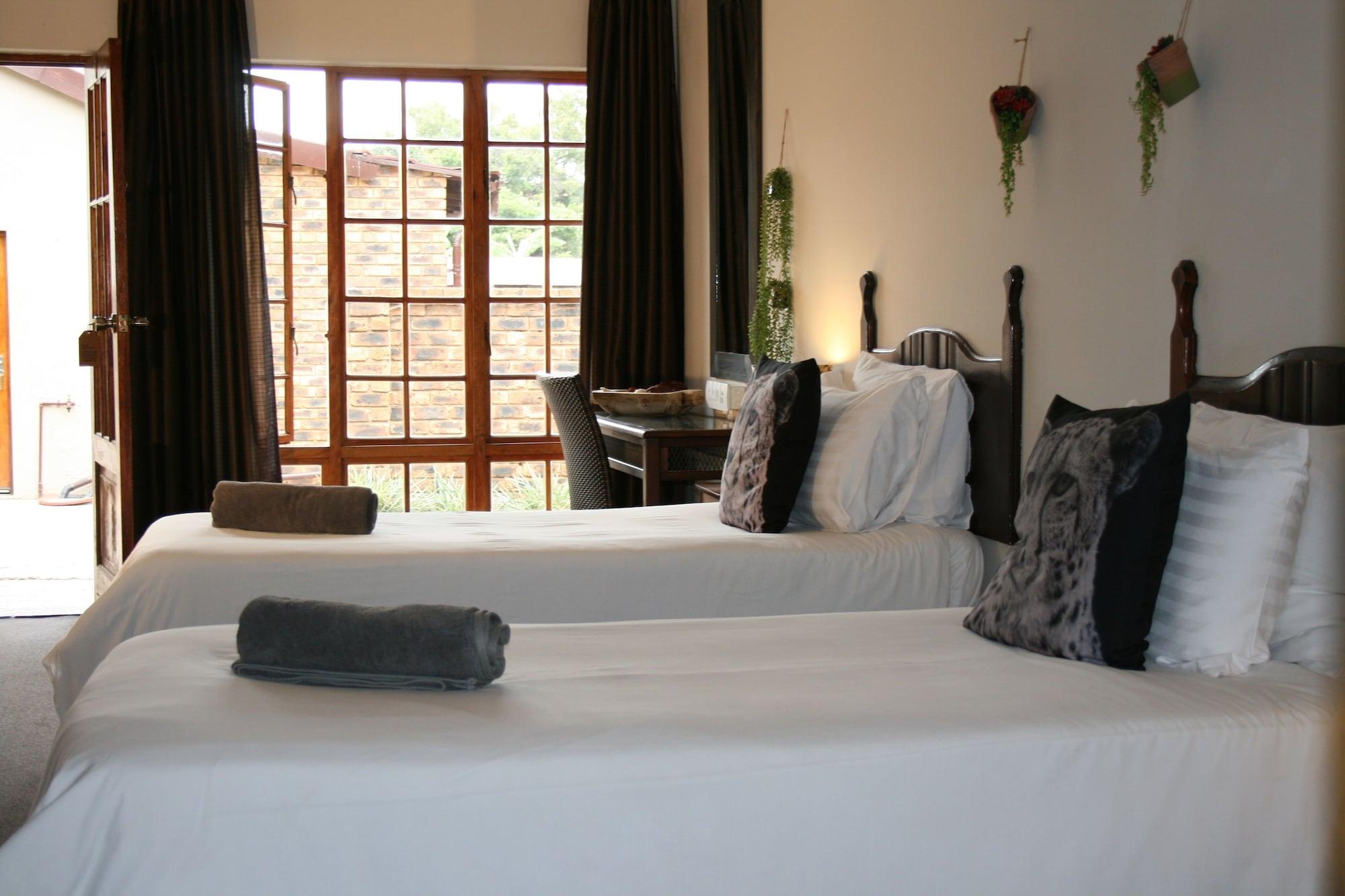 Aero Guest Lodge Kempton Park Bagian luar foto