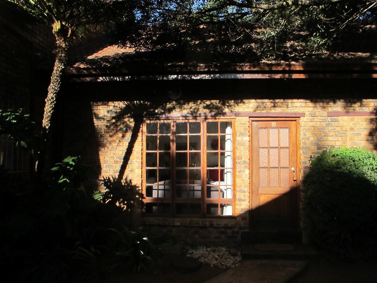 Aero Guest Lodge Kempton Park Bagian luar foto