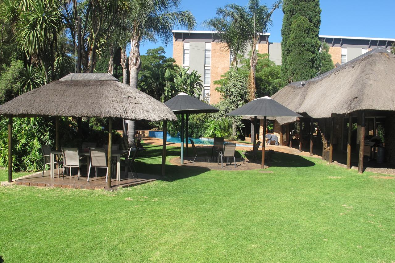 Aero Guest Lodge Kempton Park Bagian luar foto