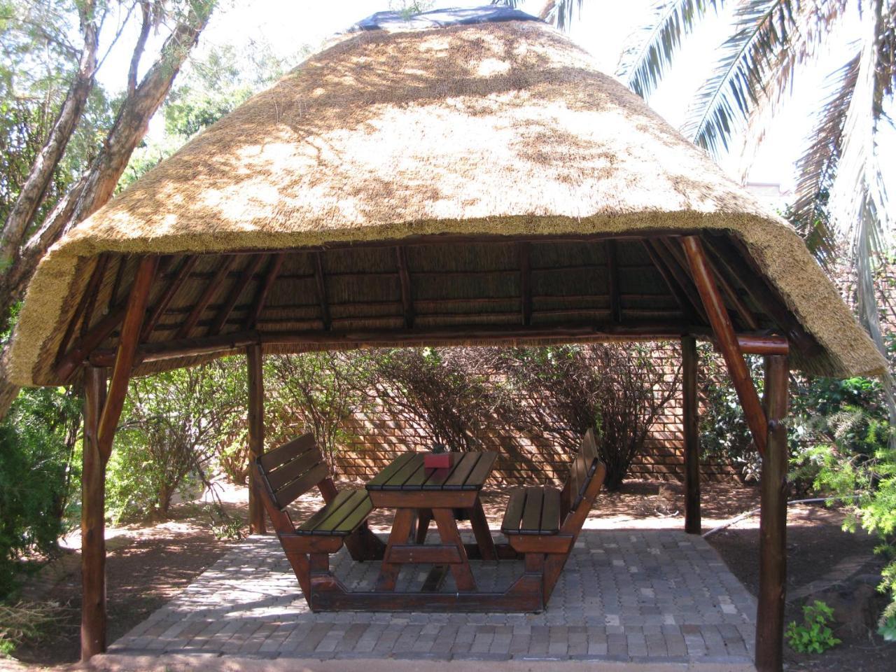 Aero Guest Lodge Kempton Park Bagian luar foto