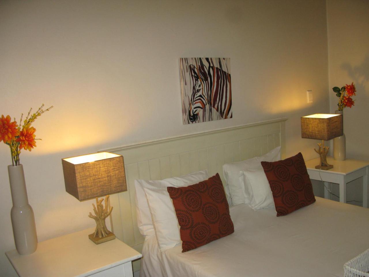 Aero Guest Lodge Kempton Park Bagian luar foto